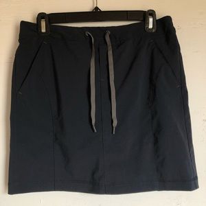 Women’s Eddie Bauer navy sports skirt size XS